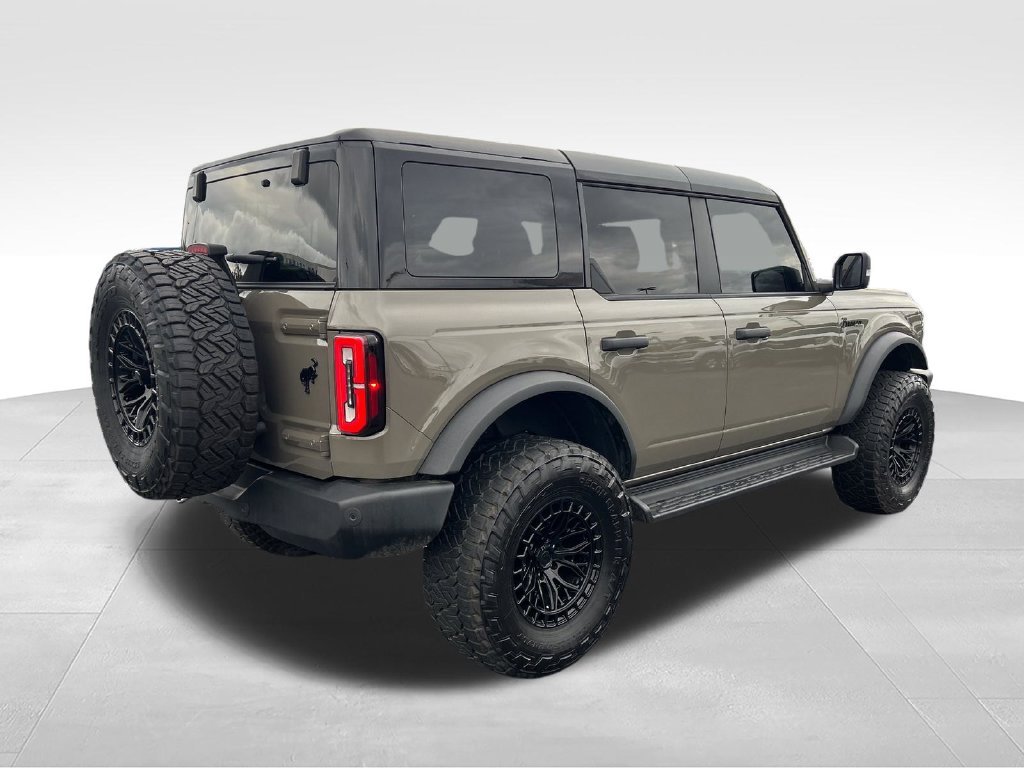 Used 2025 Gray Ford Outer Banks image 5