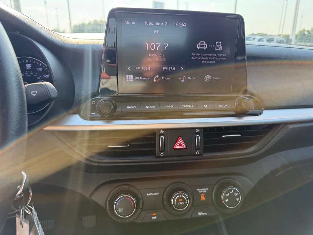 Used 2024 Gray Kia LXS image 10