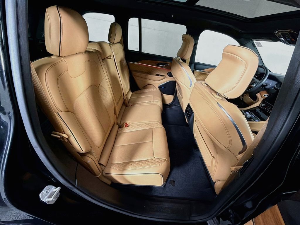 Used 2023 Black Jeep Summit Reserve image 29