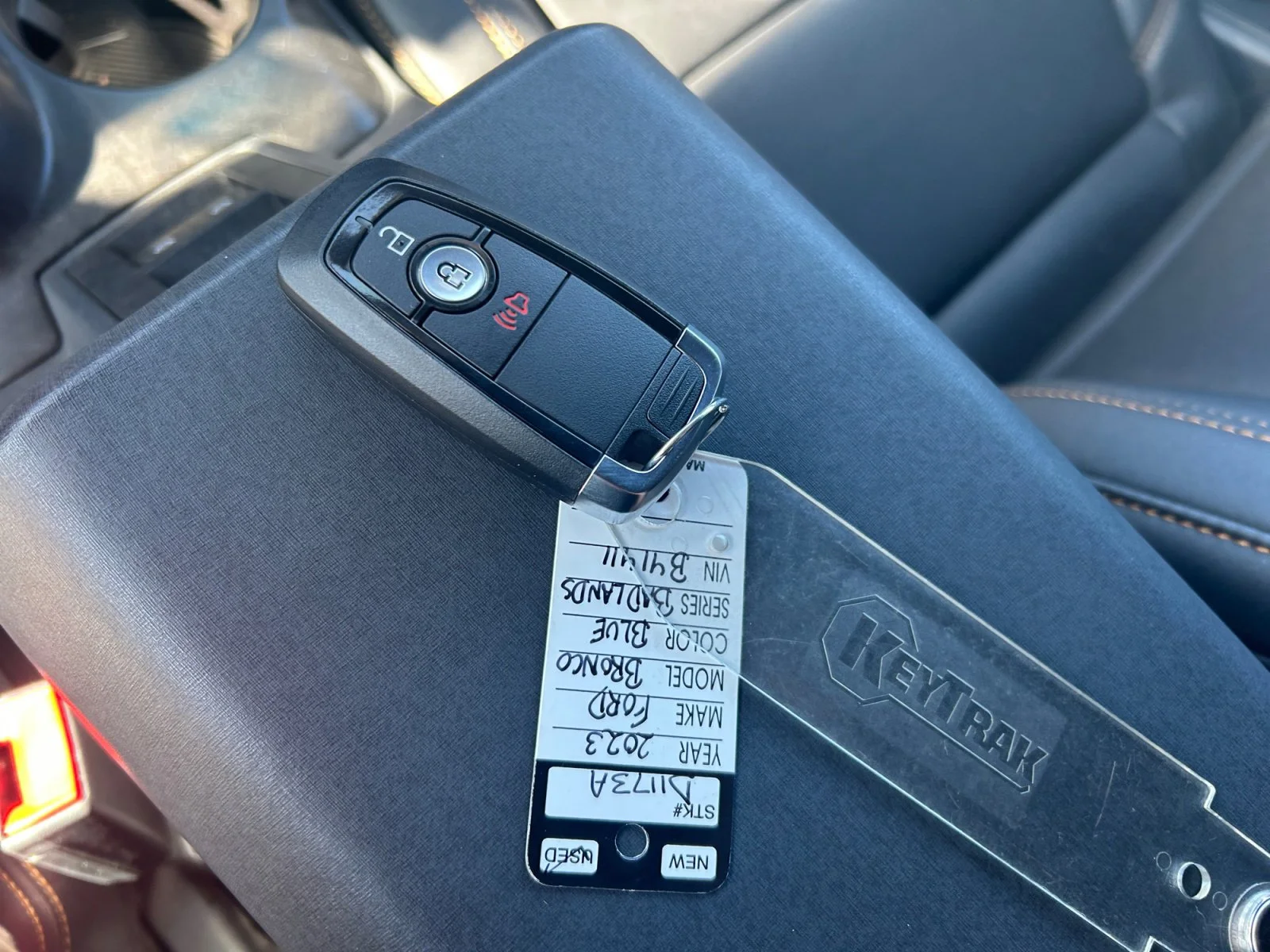 Used 2023 BLUE Ford BADLANDS image 24