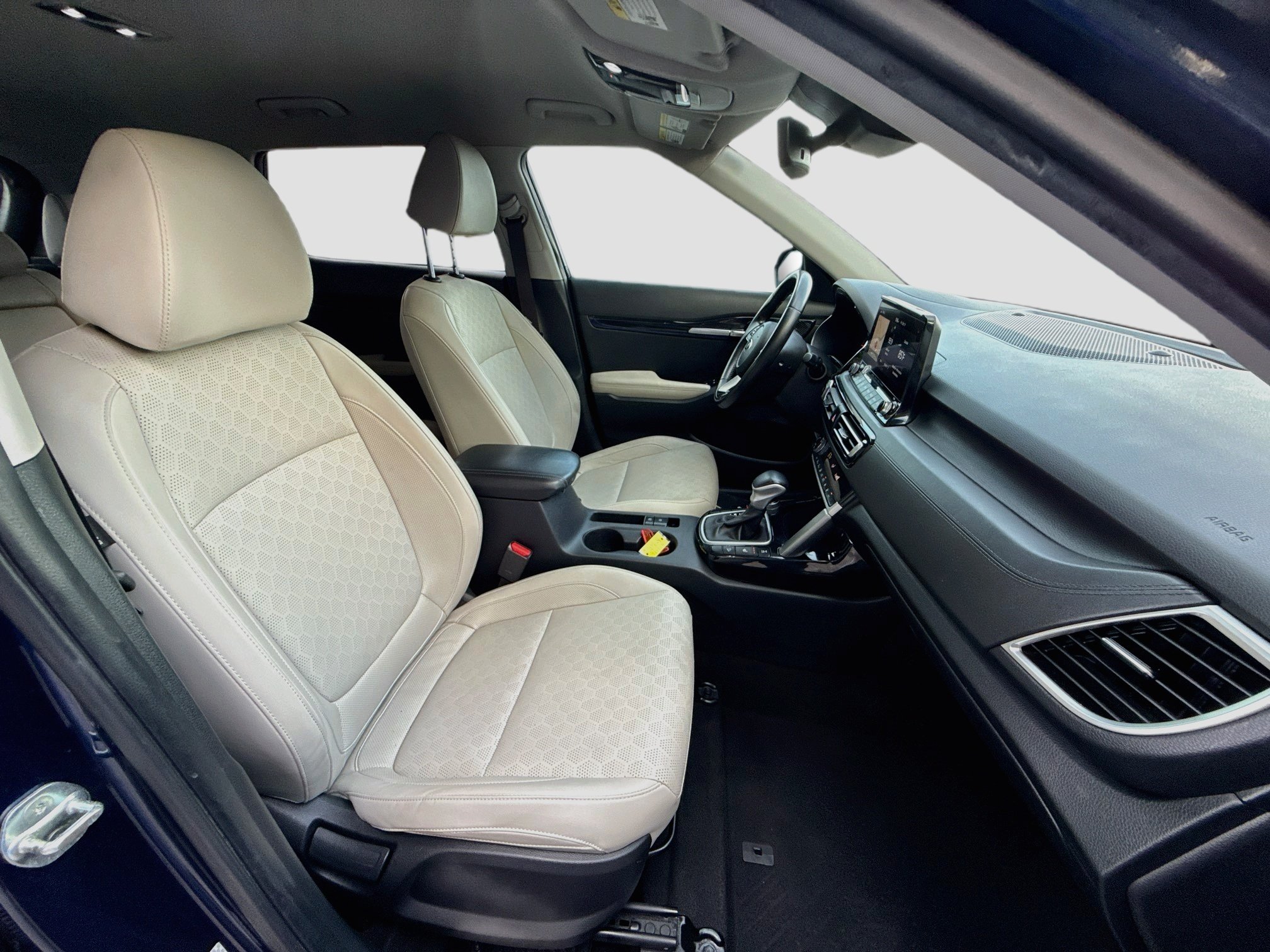 Used 2021 Dark Ocean Blue Kia SX image 29