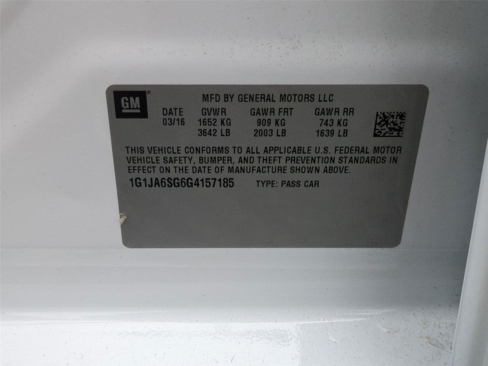 Used 2016 Summit White Chevrolet LS image 35