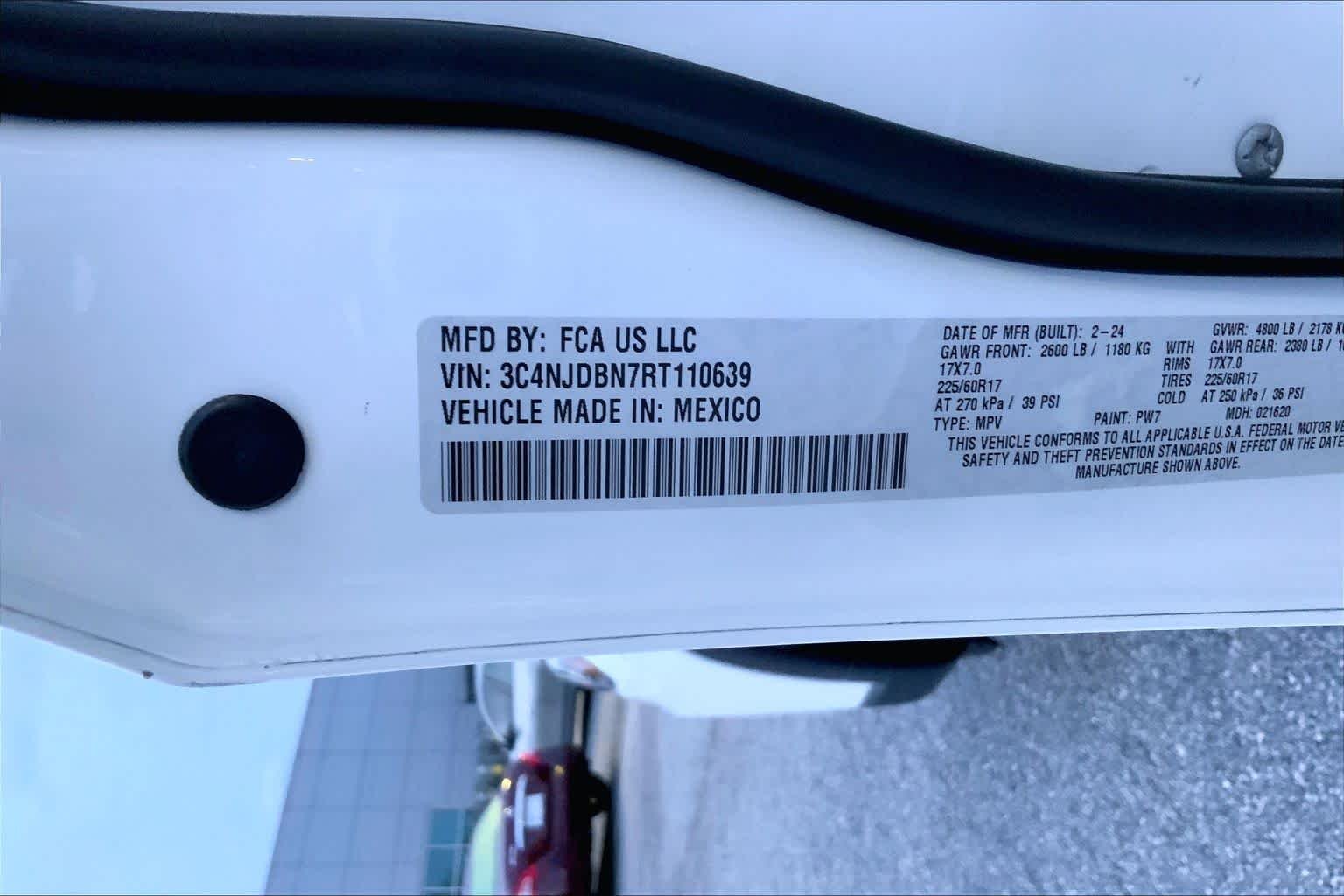 Used 2024 Bright White Clearcoat Jeep Latitude image 31