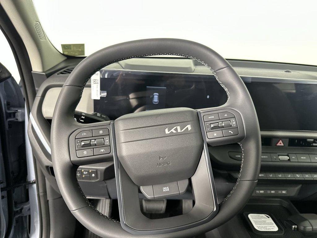 New 2027 Pale Gray Kia S image 5