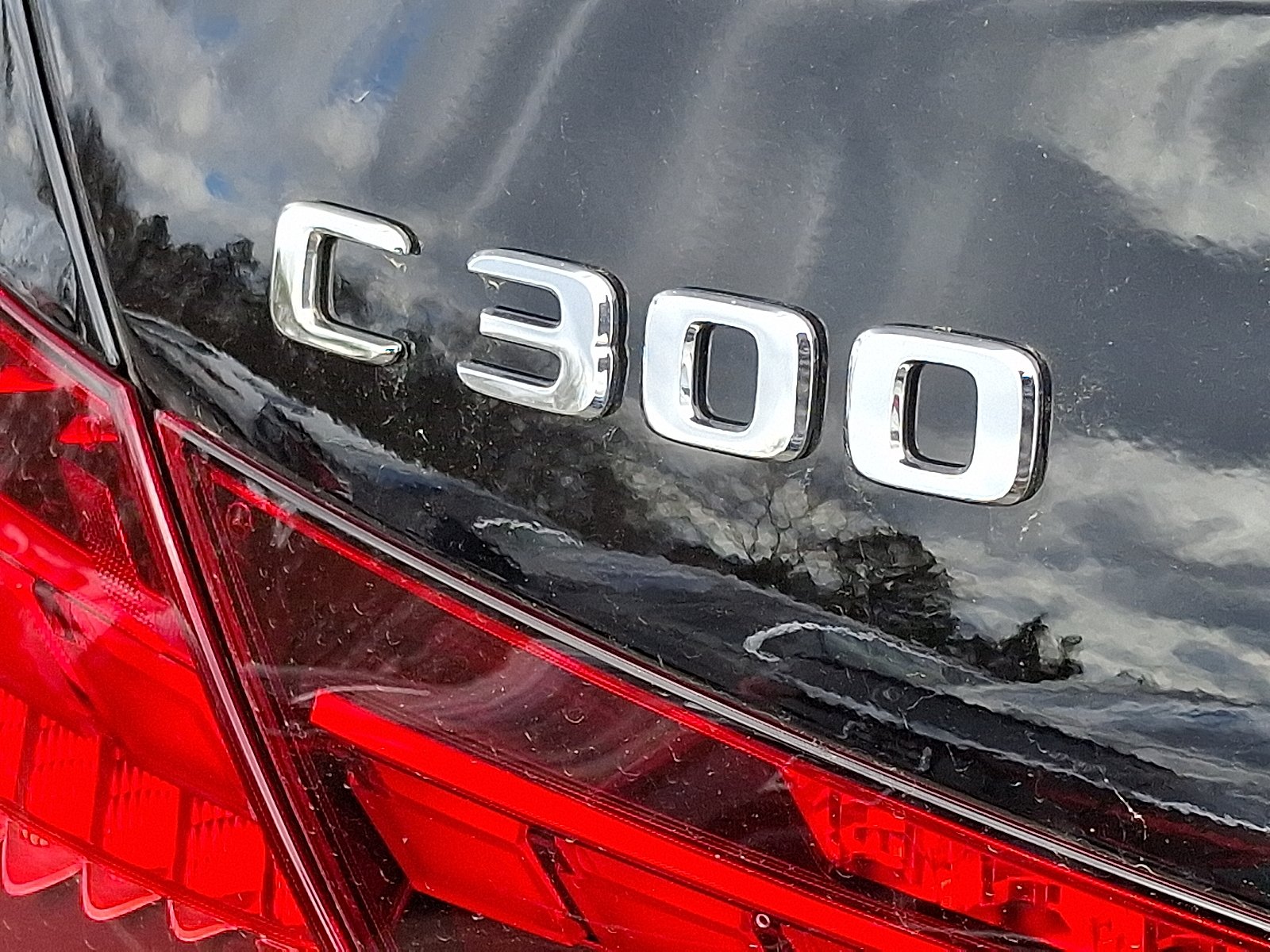 2025 Mercedes-Benz C-Class Sedan C 300 - Photo 31