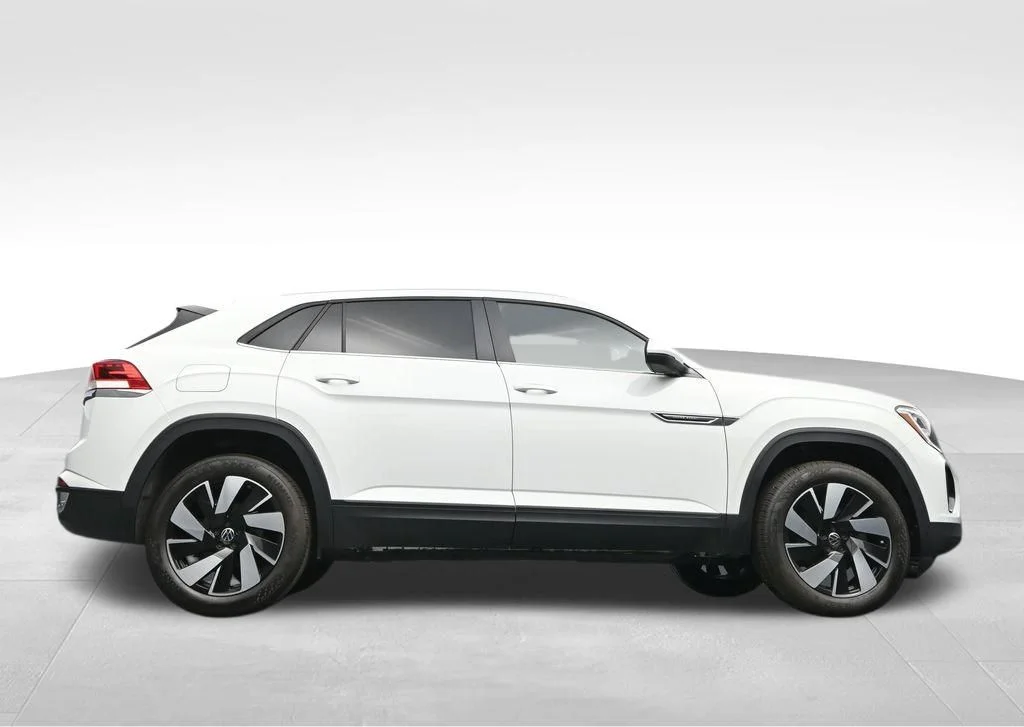 2025 Volkswagen Atlas Cross Sport SE w/Tech - Photo 42