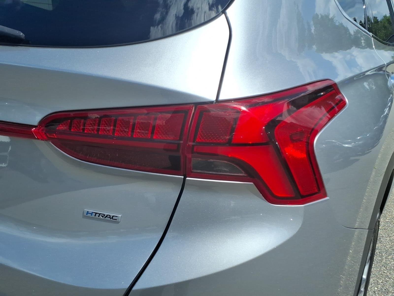 Used 2022 Shimmering Silver Hyundai SEL image 16