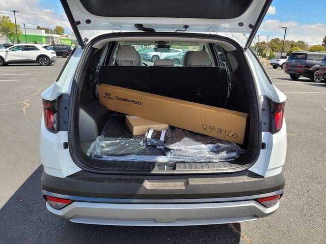 New 2026 White Hyundai SEL AWD image 11