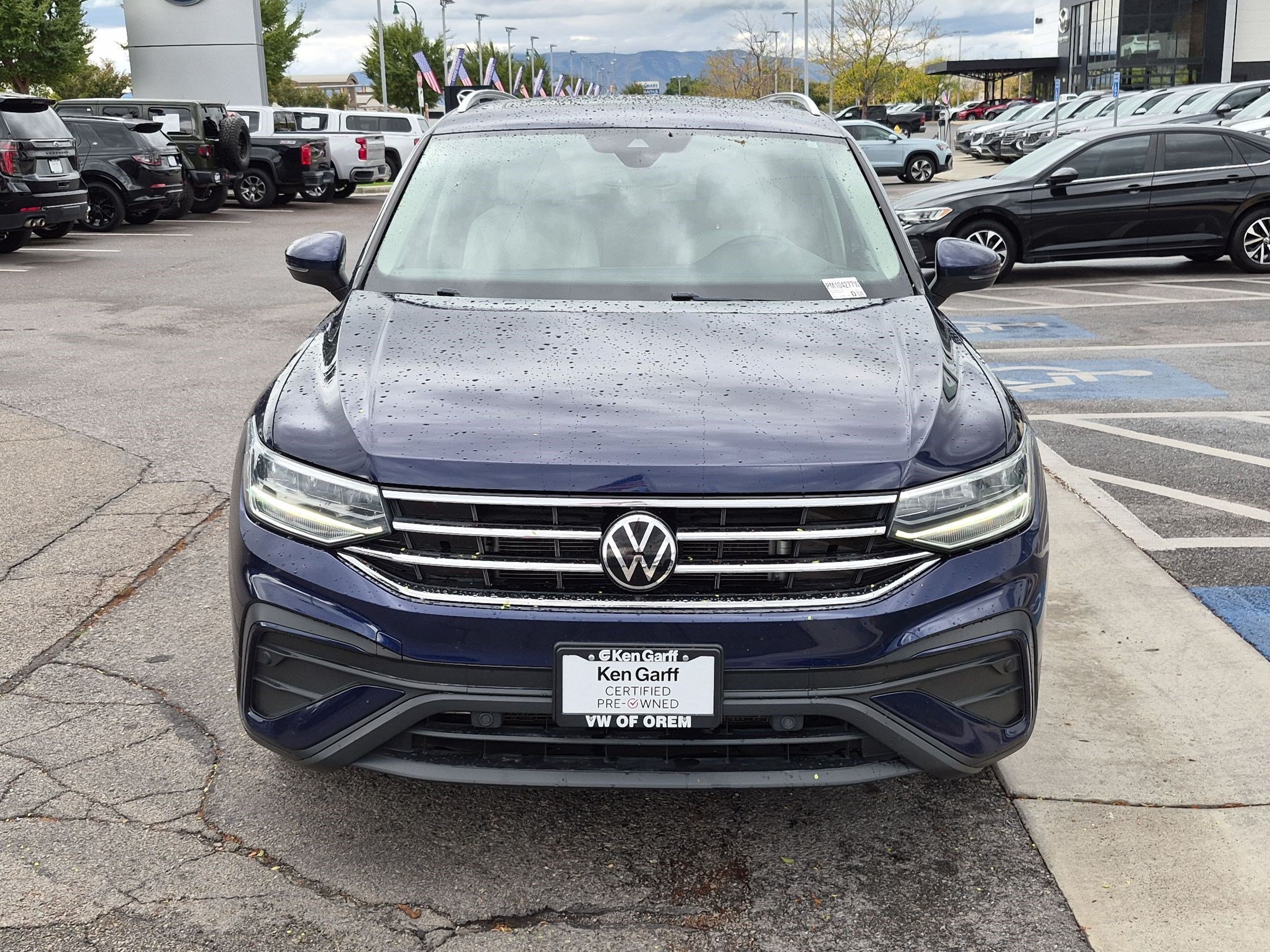 Used 2023 Atlantic Blue Metallic Volkswagen SE image 10