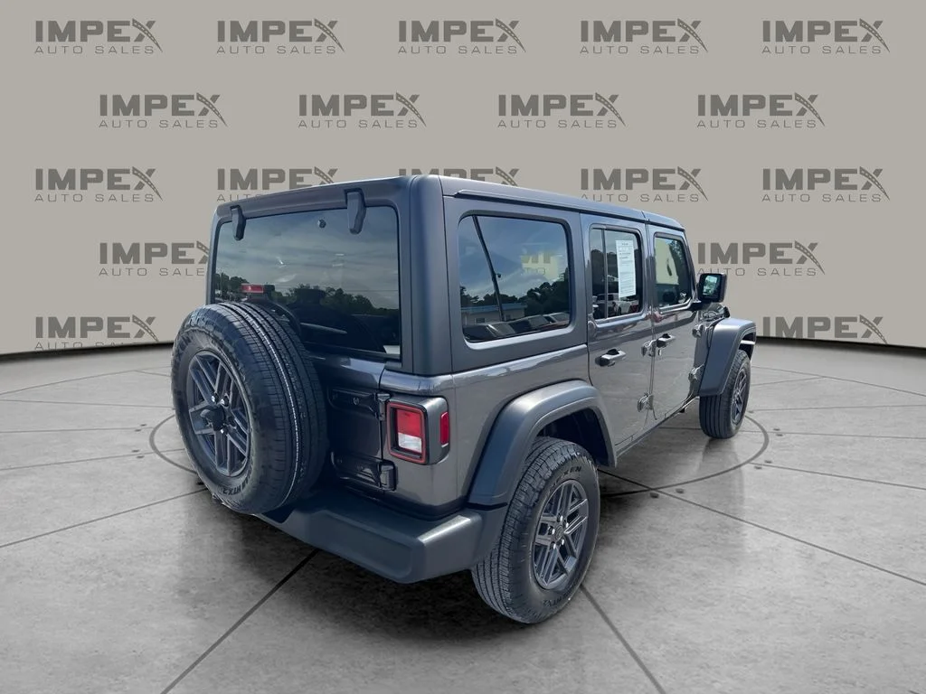 Used 2025 Gray Jeep Sport S image 5