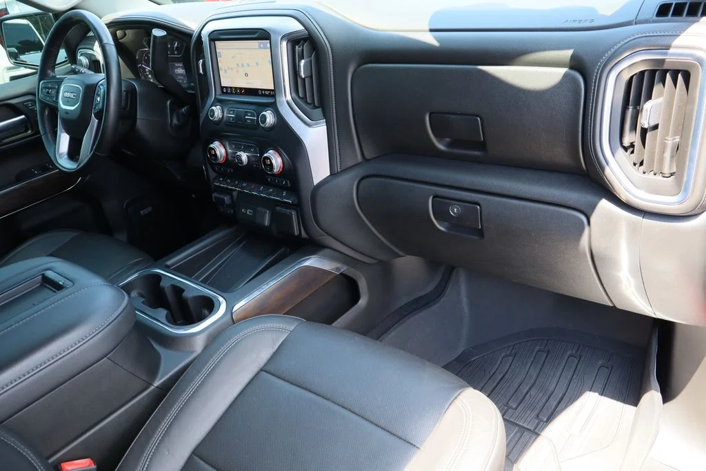 Used 2020 Red GMC SLT image 32