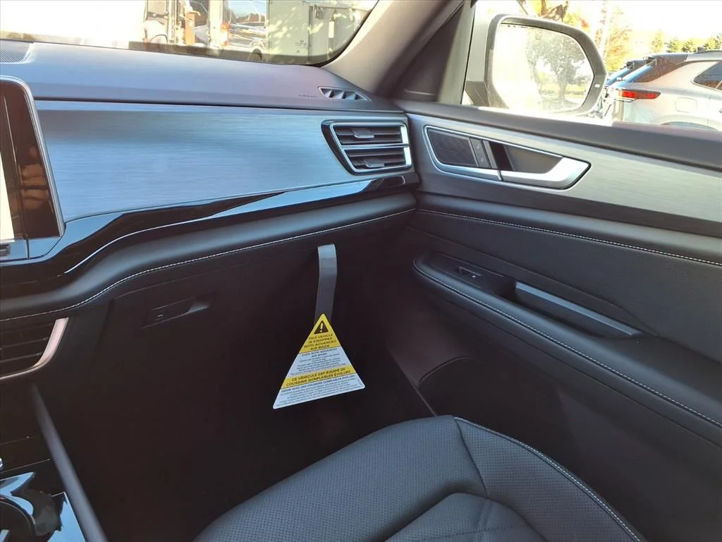 New 2026 Pure Gray Volkswagen 2.0T SE w/Technology image 17
