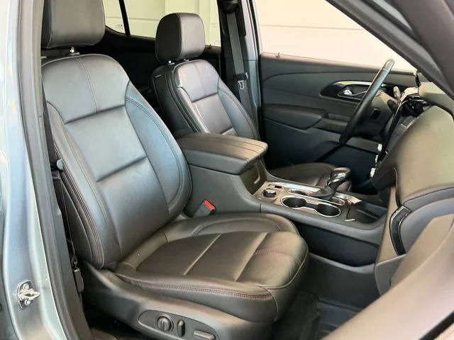 Used 2023 Gray Chevrolet RS image 15