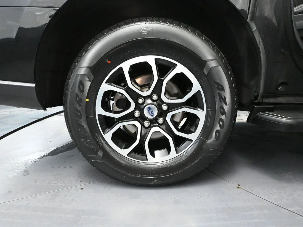 2024 Ford Expedition XLT - Photo 16