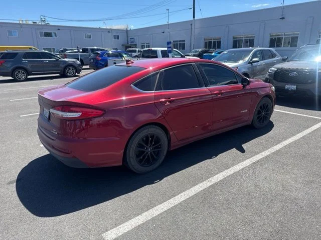 Used 2019 Ruby Red Metallic Ford SE image 6
