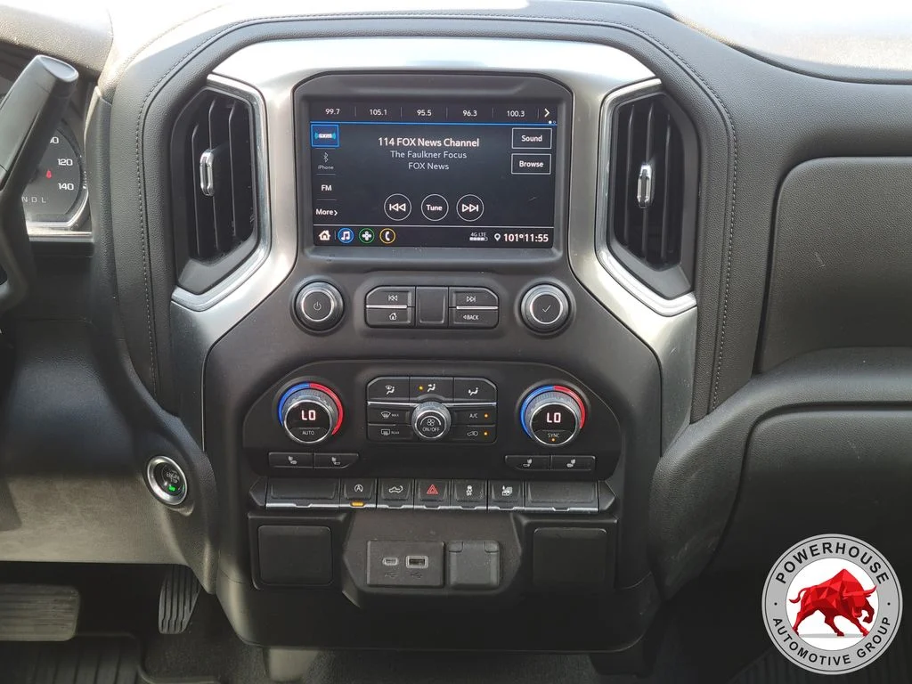 Used 2021 White Chevrolet LT image 21