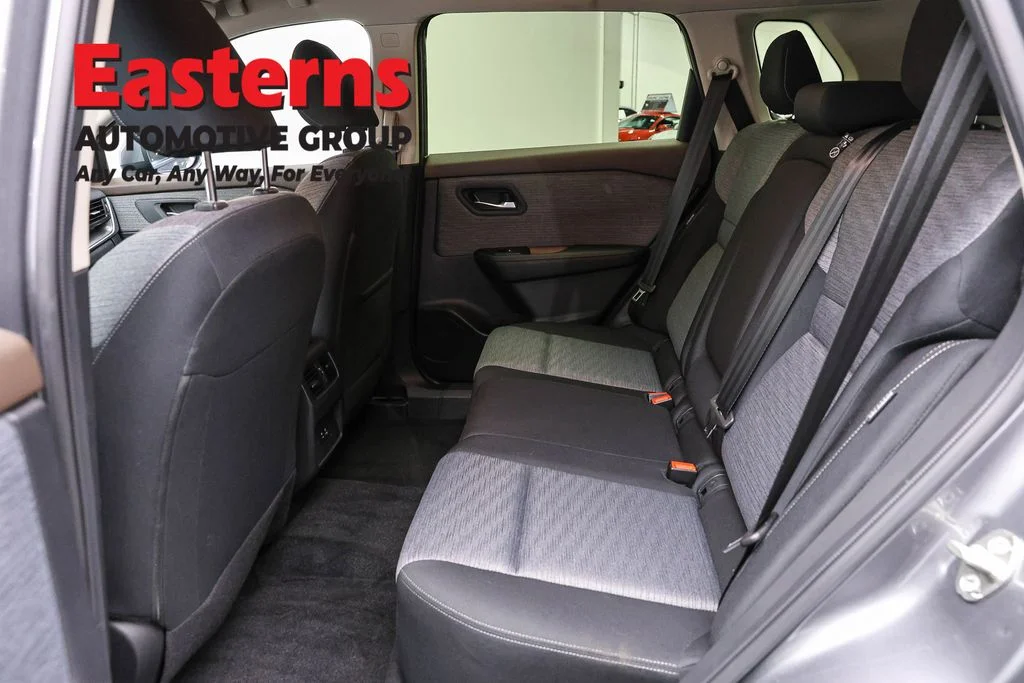 Used 2023 Gray Nissan SV image 21