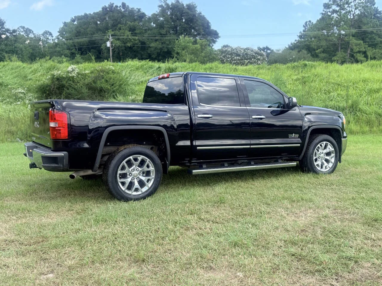 Used 2015 Black GMC SLT 4x2 4dr Crew Cab 5.8 ft. SB image 5