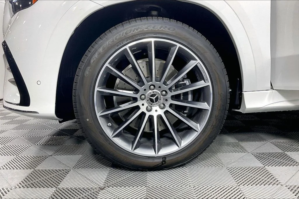 New 2026 White Mercedes-Benz GLE 350 image 11