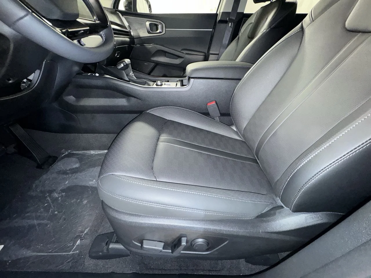 New 2026 Ivory Kia X-Line EX image 14