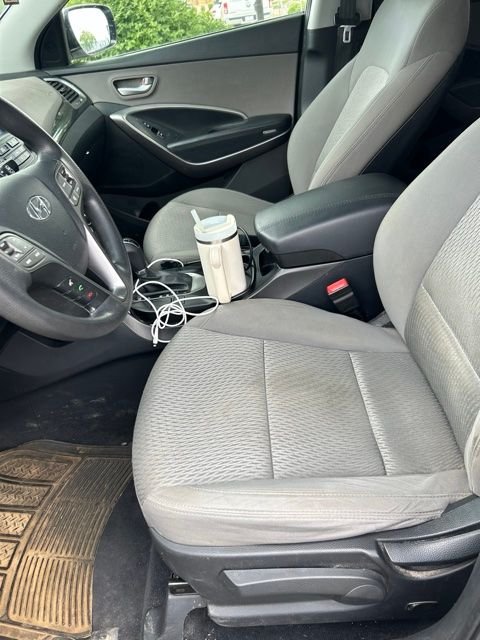 Used 2015 White Hyundai Base image 5
