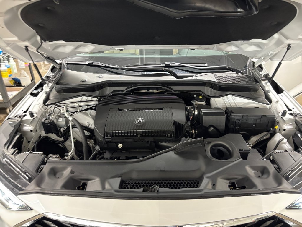 Certified Used 2024 Platinum White Pearl Acura Technology image 9