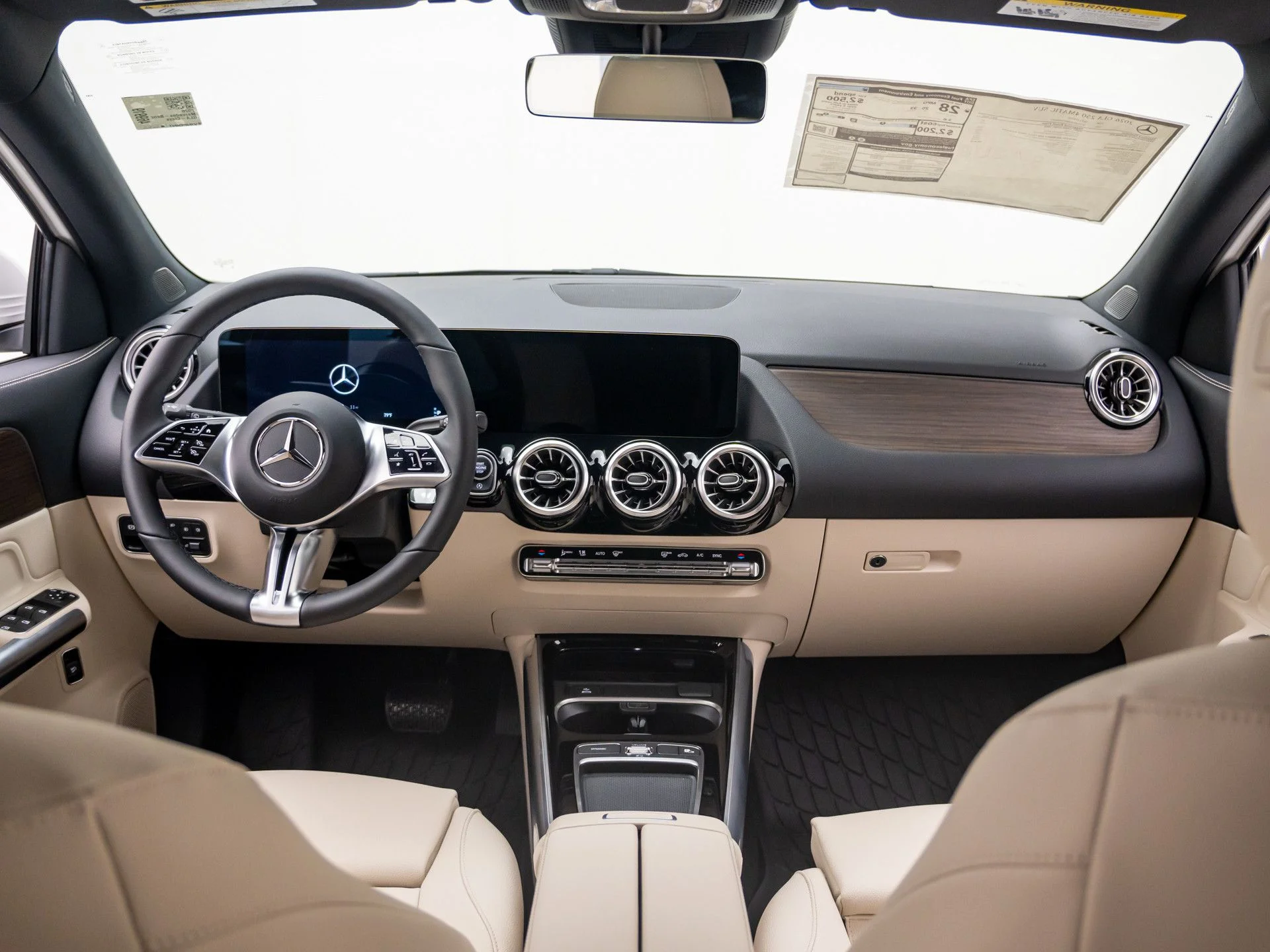 New 2026 White Mercedes-Benz GLA 250 image 10