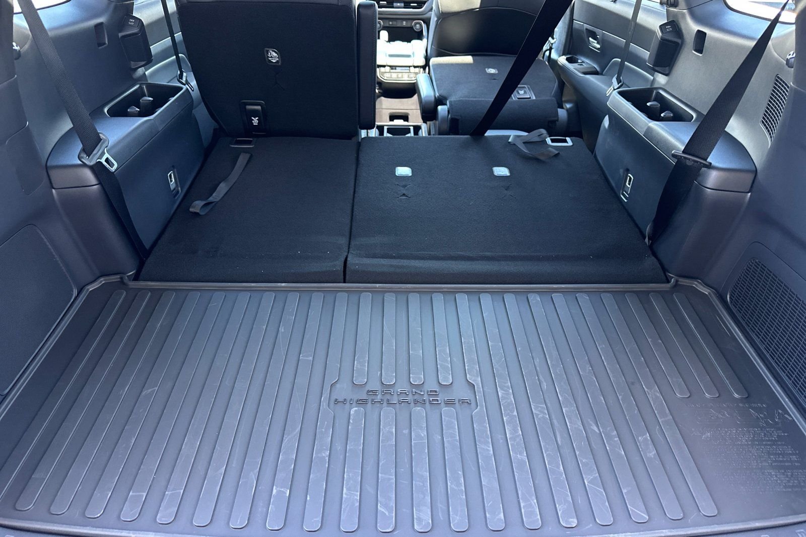 Used 2026  Toyota MAX Platinum image 16