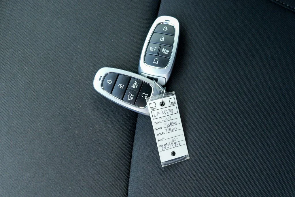 Used 2023 Shimmering Silver Hyundai SEL image 61