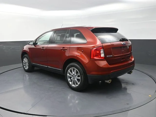 Used 2014 Orange Ford SEL image 6