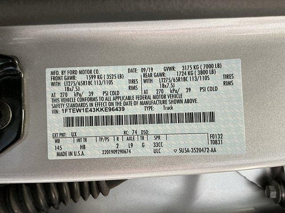 Used 2019 Silver Ford LARIAT image 16