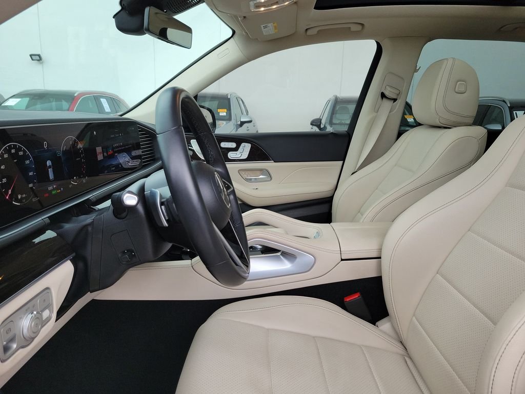 Certified Used 2024 Black Mercedes-Benz GLE 450e image 23