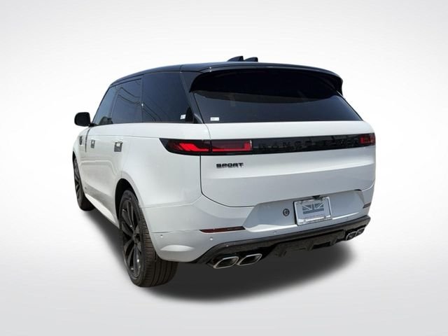 New 2026 Fuji White Land Rover Dynamic SE image 5