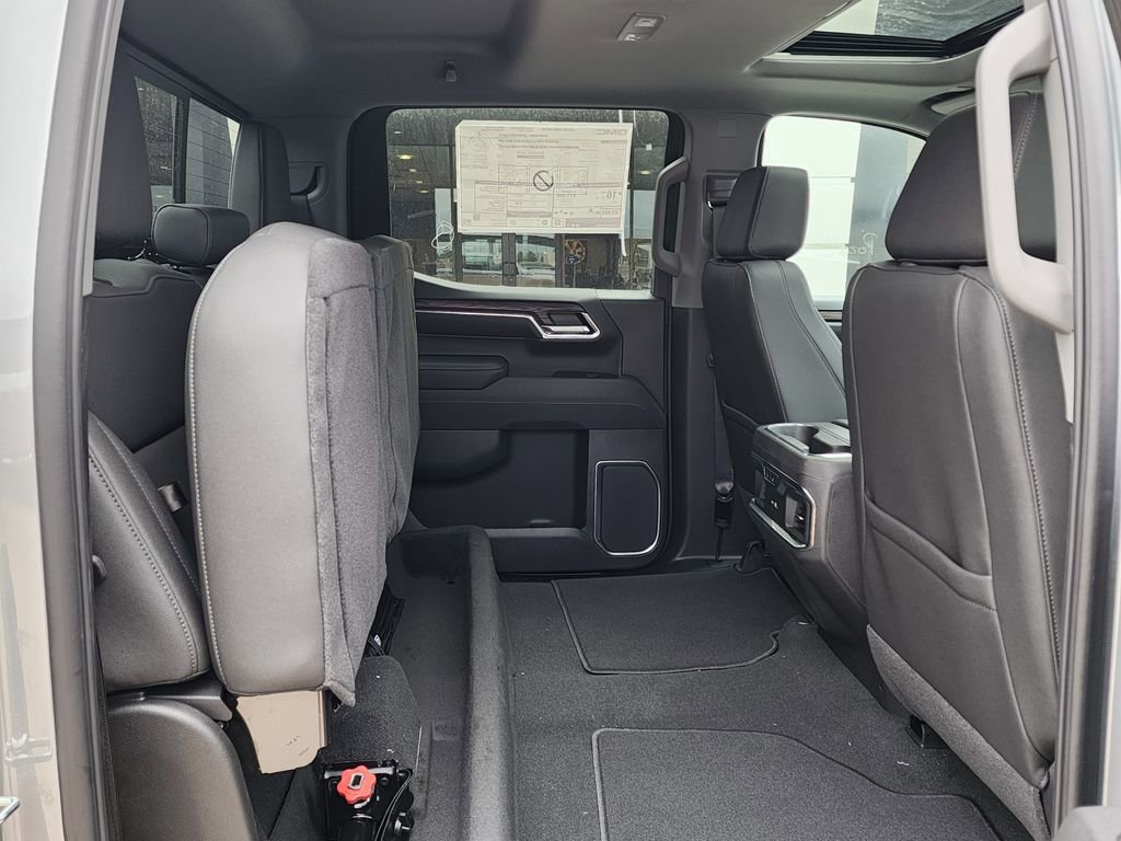 2026 GMC Sierra 1500 SLT - Photo 46