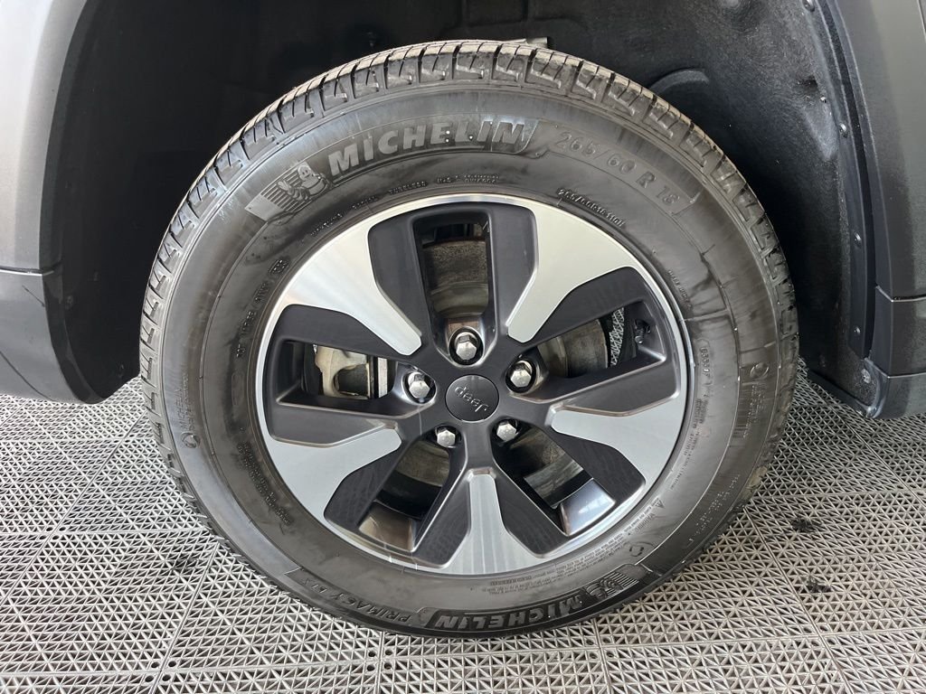 Used 2023 Gray Jeep 4xe image 27