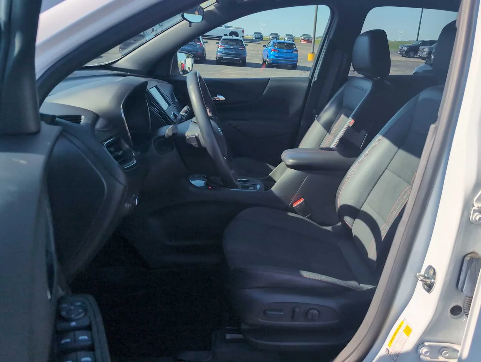 2022 Chevrolet Equinox RS - Photo 18