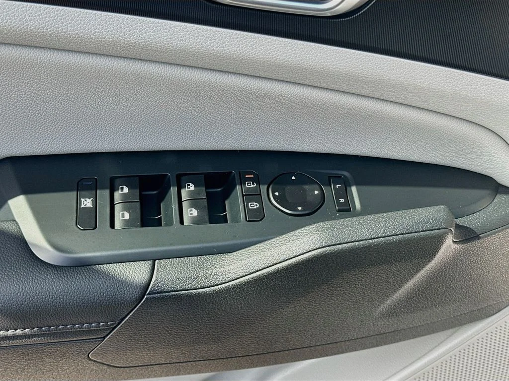 New 2027 Heritage Blue Kia EX image 17