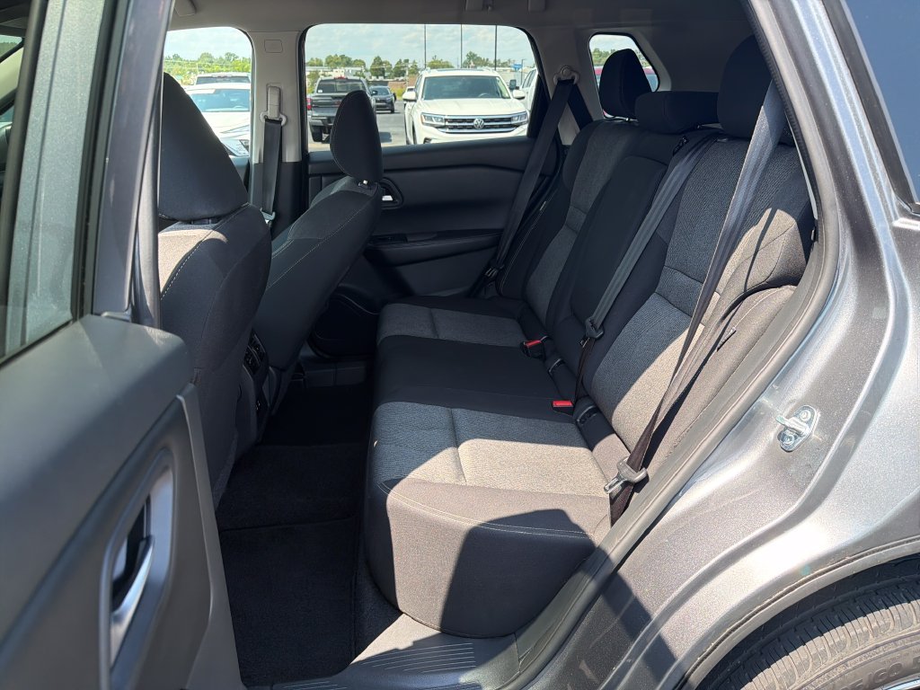 Used 2024 Gray Nissan SV image 14