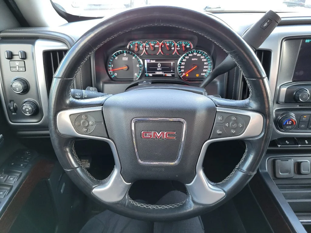 Used 2018 SUMMIT WHITE GMC SLT image 33