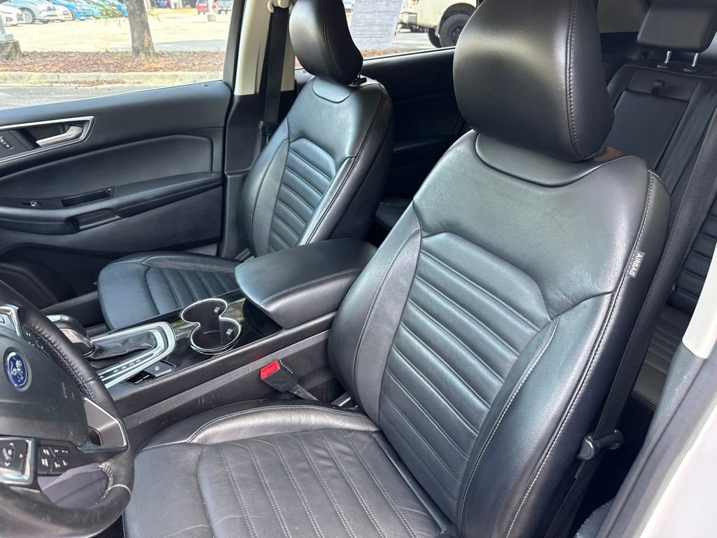 Used 2018 White Ford SEL image 10
