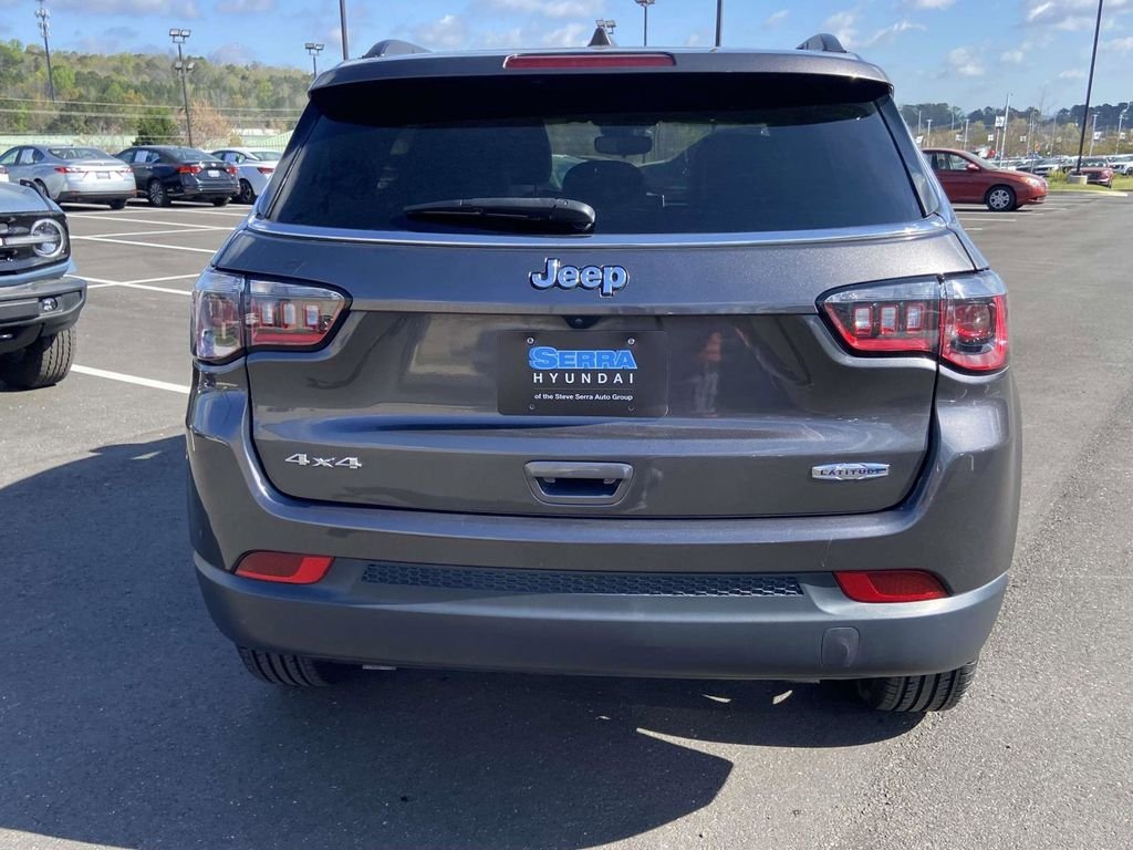 Used 2024 Gray Jeep Latitude image 4