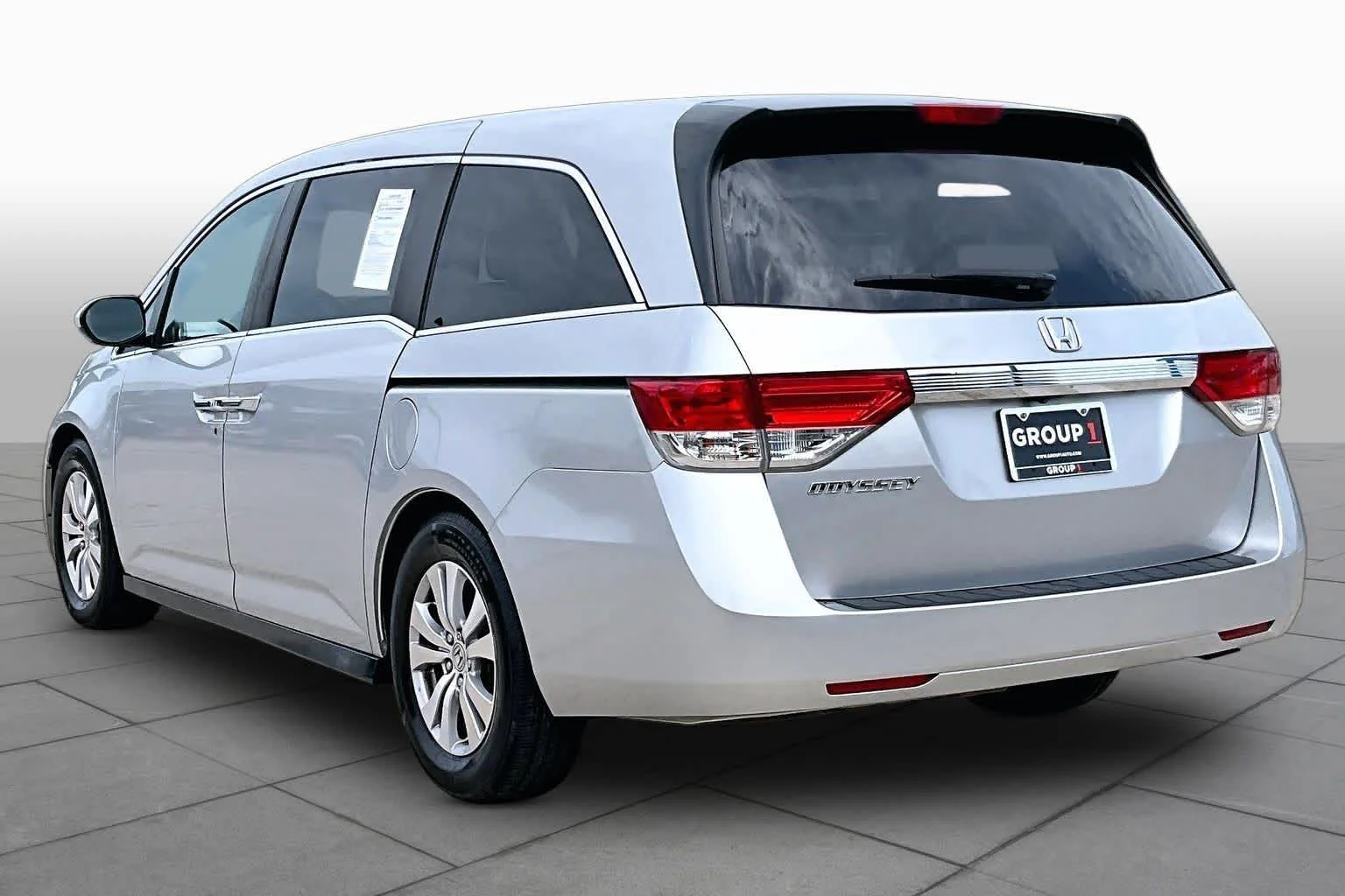 Used 2014 Alabaster Silver Metallic Honda EX image 11