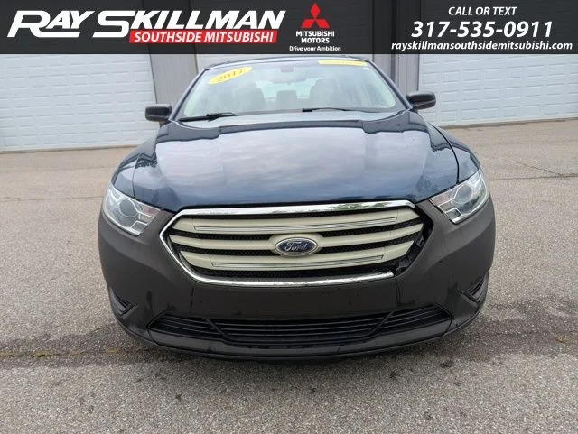 Used 2017 Blue Ford SE image 2