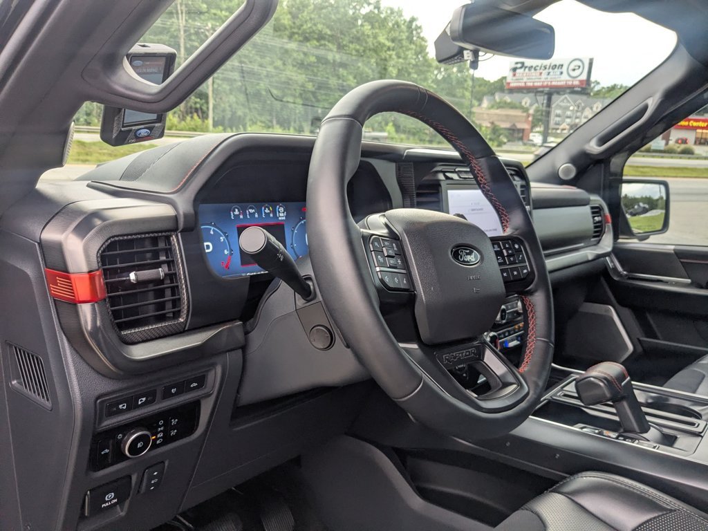 Used 2024  Ford Raptor image 14