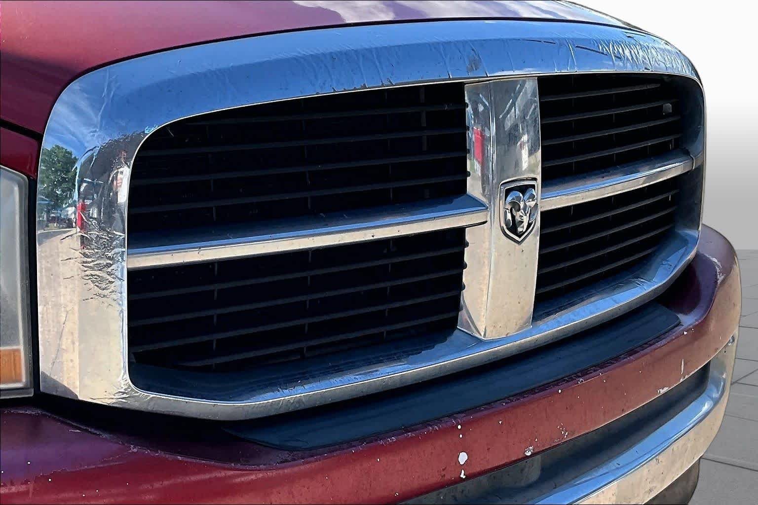 Used 2006 Inferno Red Crystal Pearl Dodge ST image 28