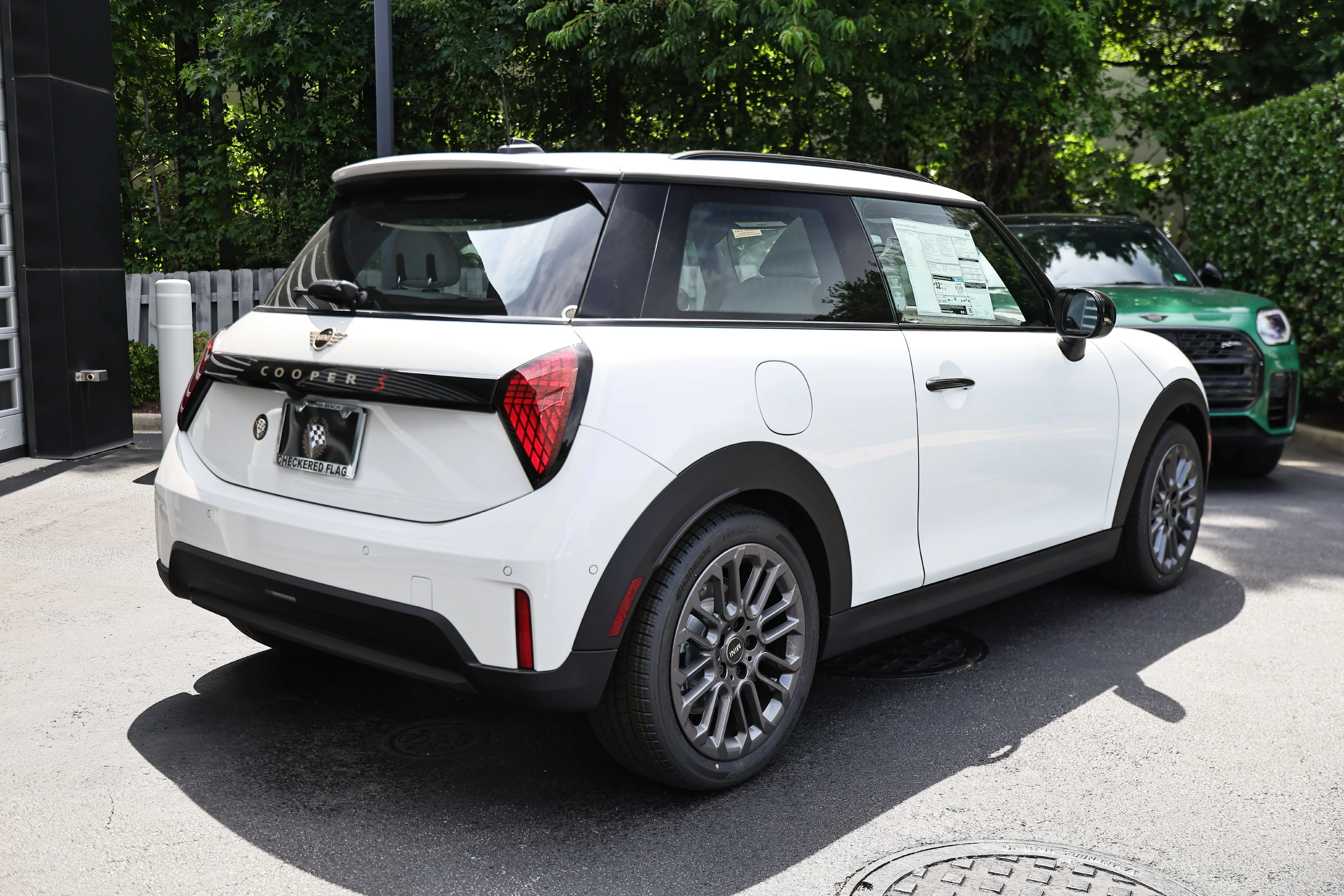 New 2026 White Metallic MINI  image 7