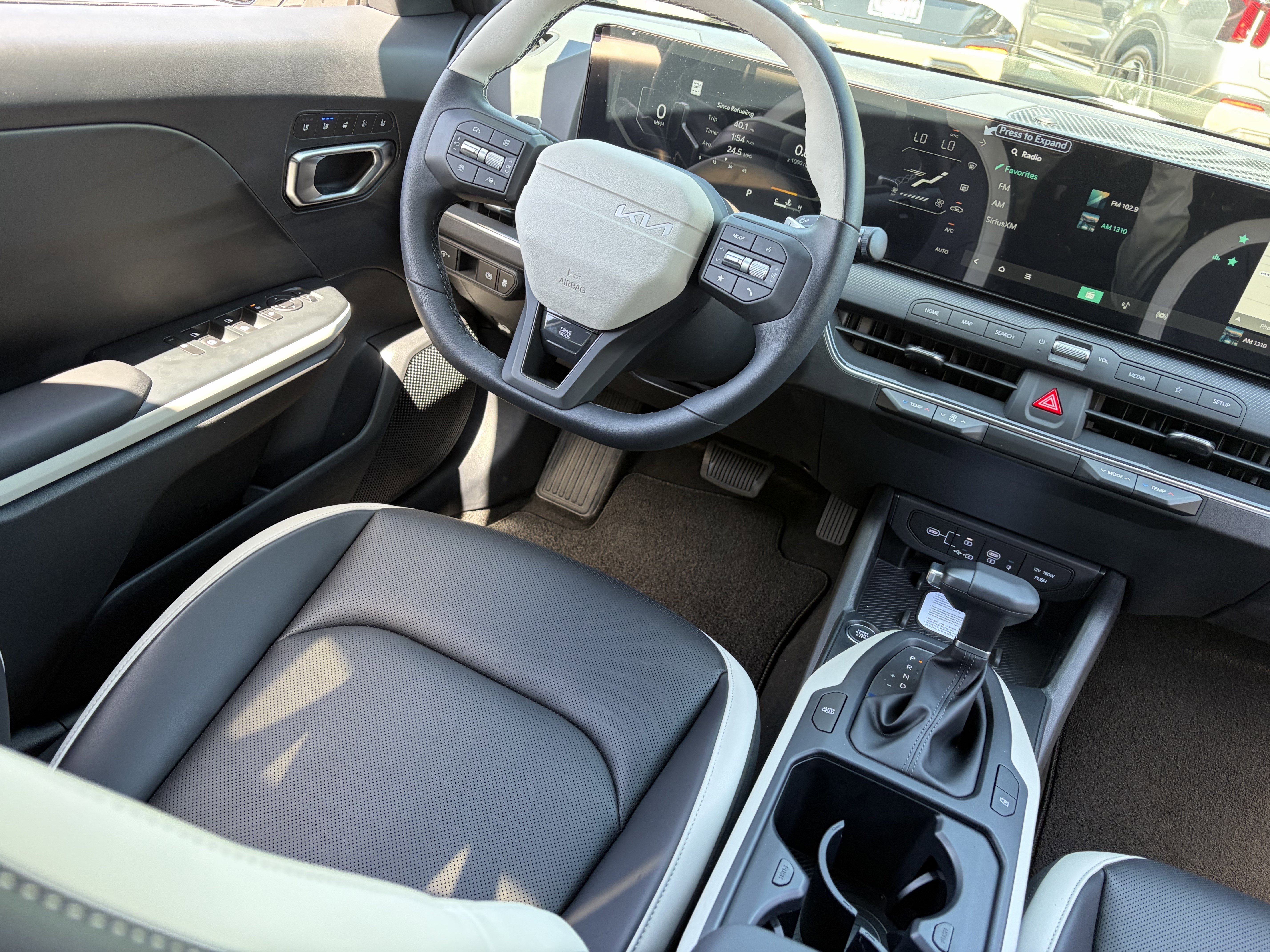 New 2026 Snow White Pearl Kia GT-Line image 12