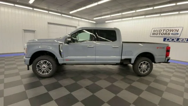 New 2026 Glacier Gray Metallic Tri-Coat Ford F-350® Platinum® image 5