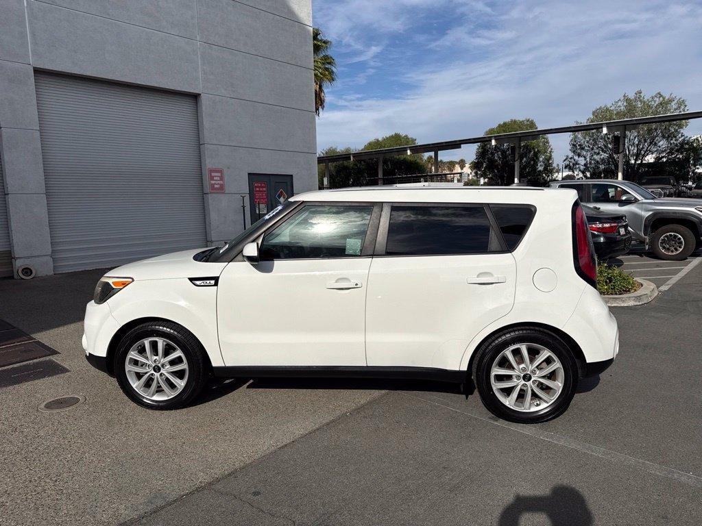 Used 2019 White Kia Plus image 8