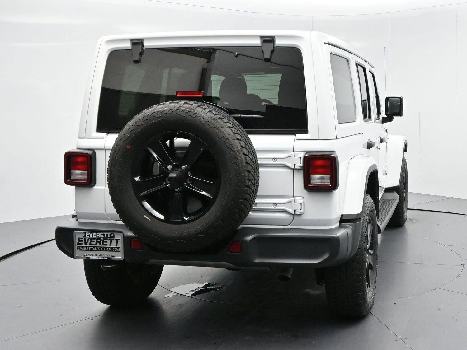 Used 2023 Bright White Clearcoat Jeep Sahara Altitude image 6